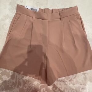 Elegant High Waist Women's Shorts in Soft Pink